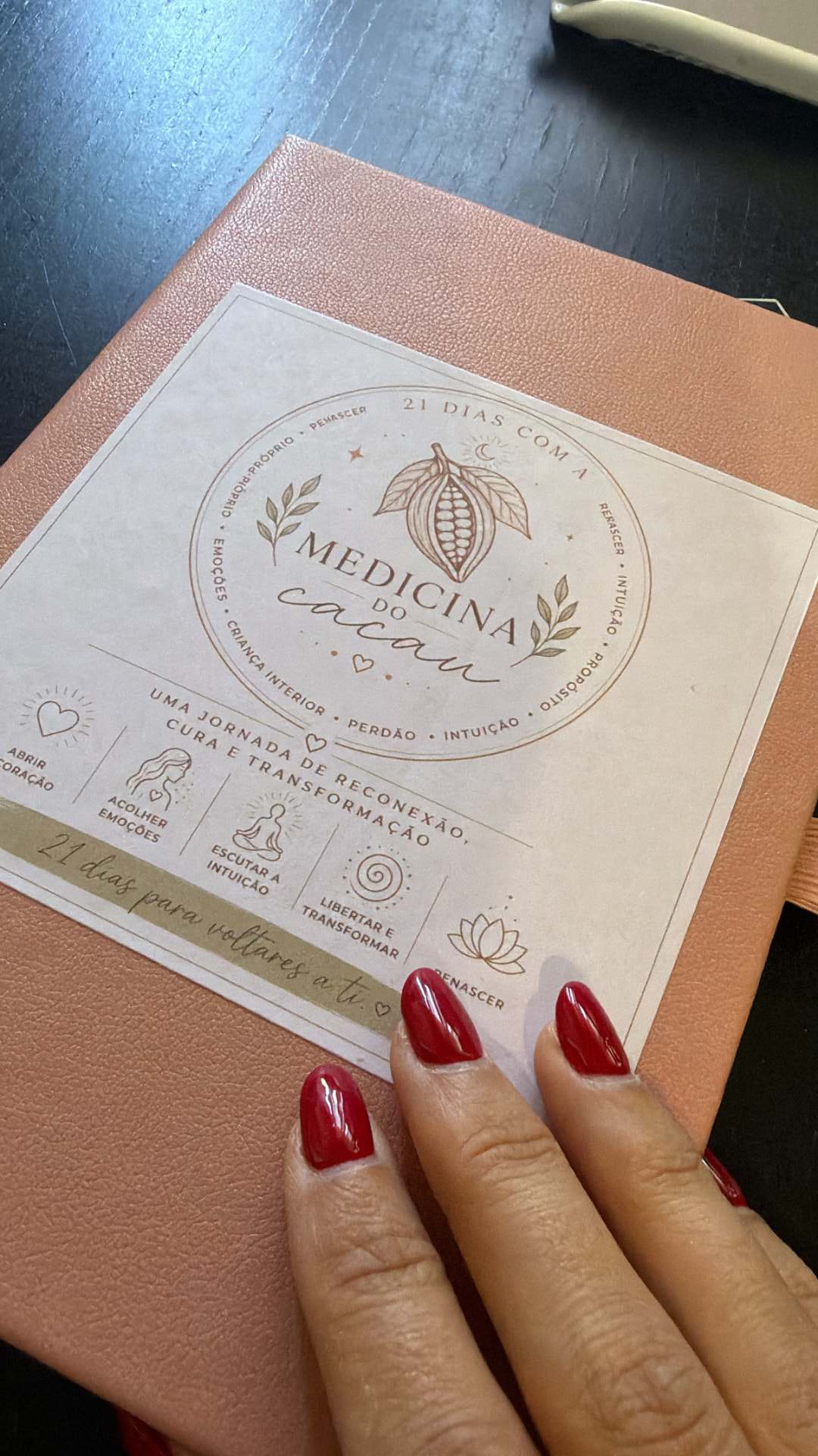 Caderno de journaling «Medicina do Cacau», parte do kit da jornada
